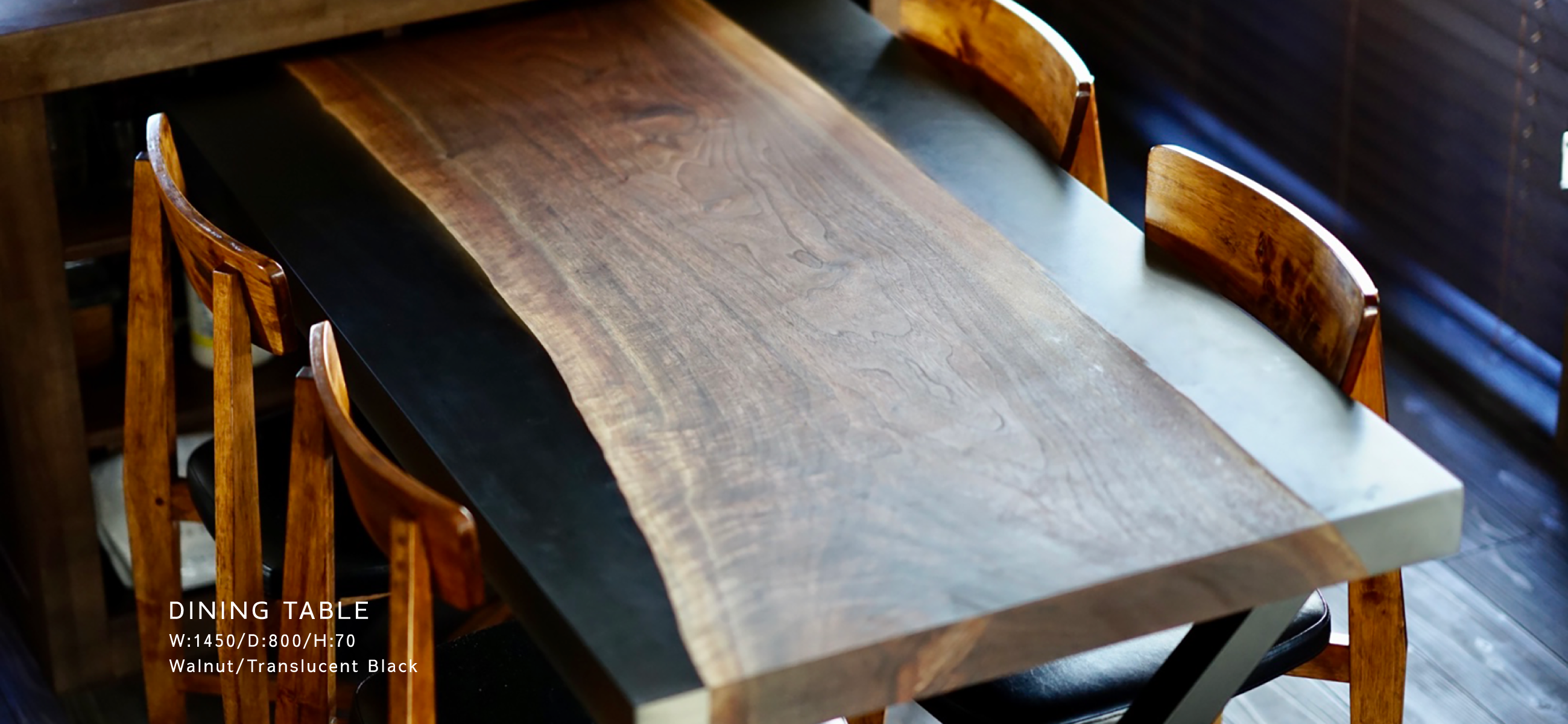 DINING TABLE　W:1450/D:800/H:70　Walnut/Translucent Black
